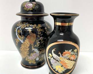 Set of 2 Black Gold Oriental Vases