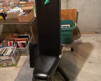 Adjustable weight bench.