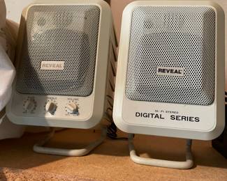 Reveal multimedia series computer digital speakers.