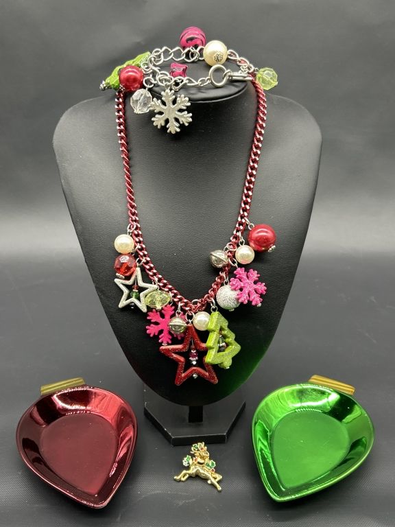 Vintage Christmas: Jewelry & 2- Trinket Dishes