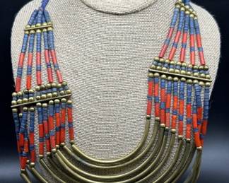 Vintage / Mid Century Costume Jewelry Necklace