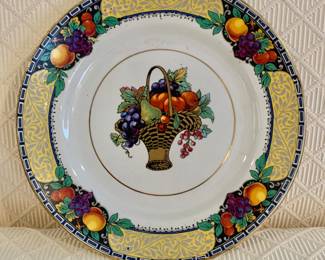 TO BE PRICED - 11 Basket plates - 8"D