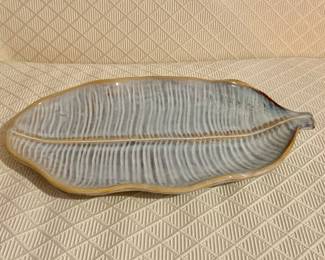 $45 - Stoneware serving platter veined leaf pattern - 13.5" L, 8" W