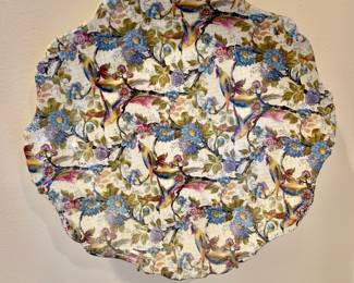 $35 - Scalloped wall plate - 9.25" diam