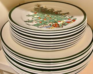 $40, $75 Cuthbertson: 8 salad (8" diam), 9 dinner (10" diam)