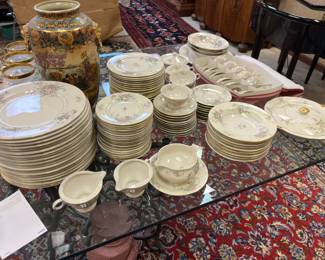 20pl. Set Therdore Haviland New York 'Apple Blossom' 165pcs.