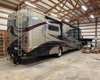 2010 Winnebago Adventurer Bath and a half 37F excellent condition. 25,000 miles. Will be priced under $70k