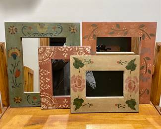 Set of decorative mirrors