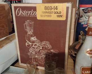Vintage Osterizer blender Harvest Gold NIB