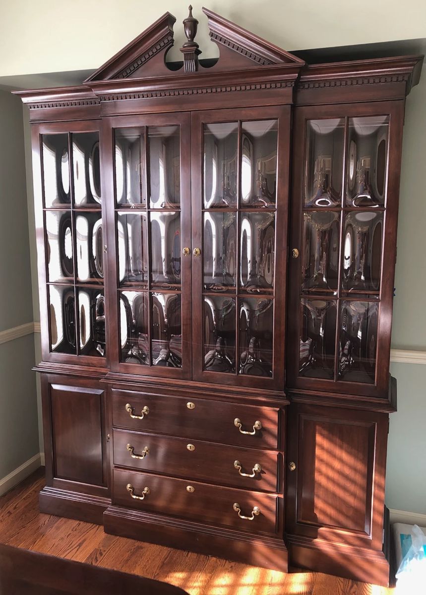 Linden Estates Sale in Omaha, NE starts on 12/8/2023