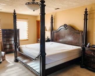 Bernhardt King Poster Bed