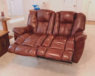 Leather La-Z-Boy duel recliner (detail)...