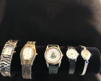5 Watches  Vintage  Christmas