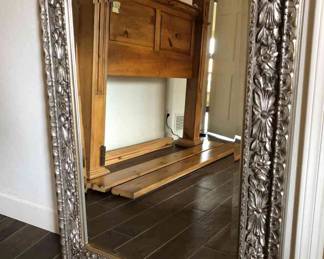 Elegant Silver Painted Decorative Mirror