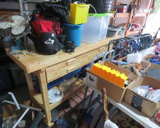 Rolling work bench
