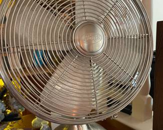 Hunter vintage style table fan 