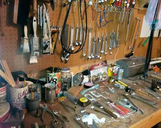 Wooden Work bench to be sold too