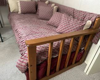 Trundle/Day Bed