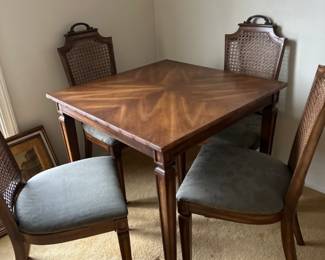 Awesome Game Table and Chairs