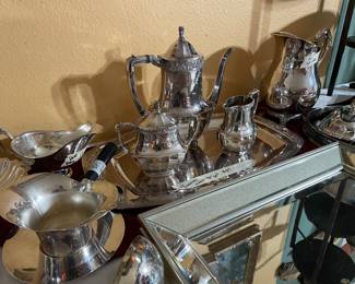 silverplate serving pieces tea/coffee set very nice condition on most