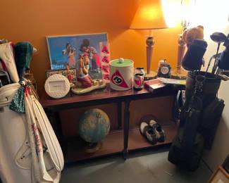 Golf decor and vintage clubs 