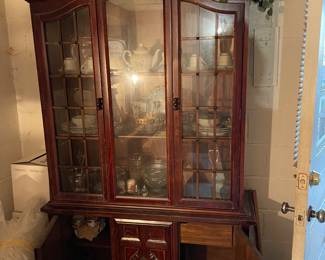 China cabinet 