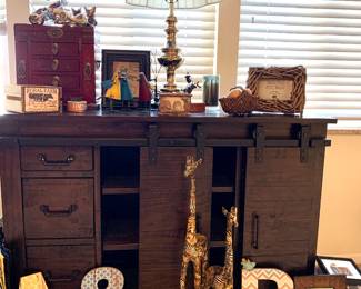 Barn Door Dresser, Tall Giraffe's , A&D letters, Jewelry Case