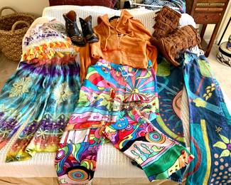 Tie Dye's and throw back clothing and boots. New Old Gringo boots