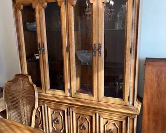 Thomasville china cabinet