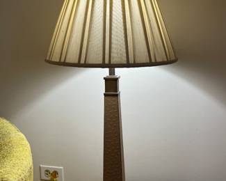 Table lamp