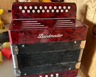 Bandmaster child's accordion 