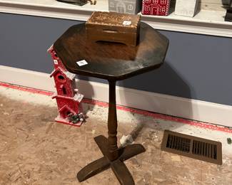 Reproduction side table