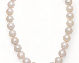 South Sea Pearl (14-17.6mm) Necklace, 18kt Gold & Diamond Clasp, L 17" 133g