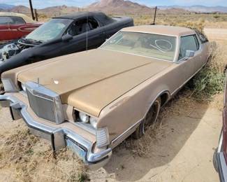#116 • 1975 Lincoln Continental Mark IV
