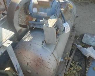 #1262 • Ingersoll Rand Air Compressor
