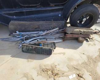 #1058 • Car Grilles, Beauty Trim, Valve Covers
