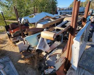 #1332 • (4) Grilles & Fenders
