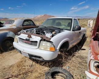 #110 • 1998 GMC Sonoma
