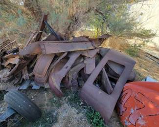 #1404 • Model T Running Boards, Fenders, and Misc Body Panels
