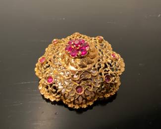 Gold Brooch 