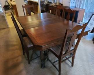#14510 • Dinning Room Table With 6 Chairs
