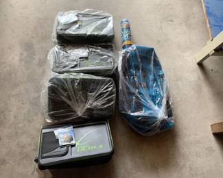 #12090 • 6 Soft Coolers And A Neat Sheet
