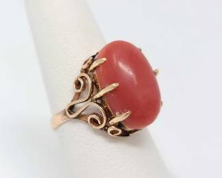 #547 • 14k Gold Ring with Stone, 4.2g
