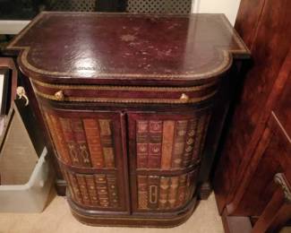 #14022 • Vintage Cabinet
