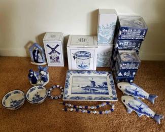 #9024 • Royal Delft Art, Approx 18 Pieces
