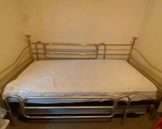 #14520 • Twin Trundle Bed
