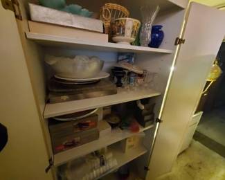 #9552 • Glasswear, Plated Silver Peices, Plastic Cups And More
