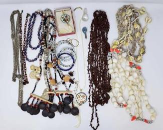 #579 • Costume Jewelry, Necklaces, Bracelets, and More!
