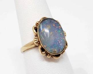 #569 • 10k Gold Ring, 2.9g
