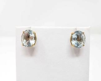 #565 • Blue topaz 14k Gold Earrings, 4.6g
